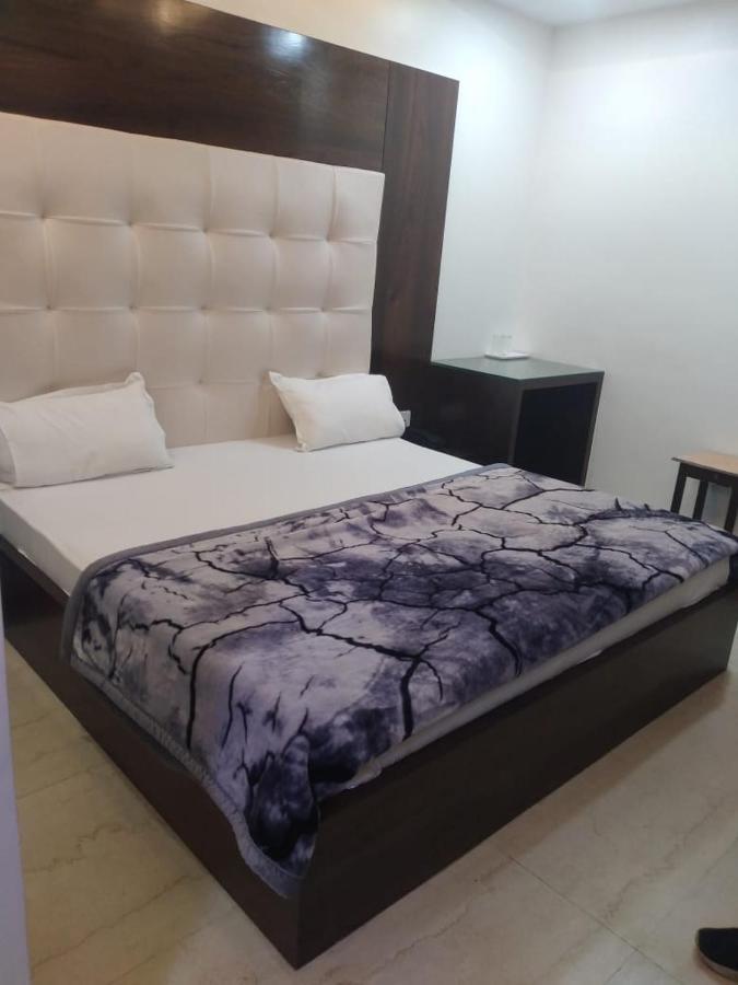 Hotel Uday Raj By Wb Inn Agra (Uttar Pradesh) Exterior foto