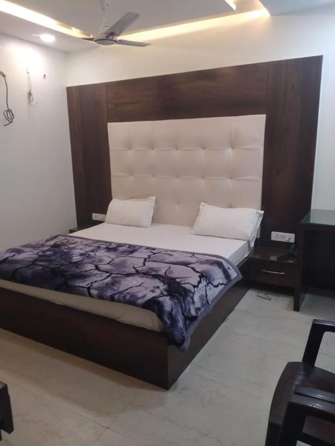 Hotel Uday Raj By Wb Inn Agra (Uttar Pradesh) Exterior foto